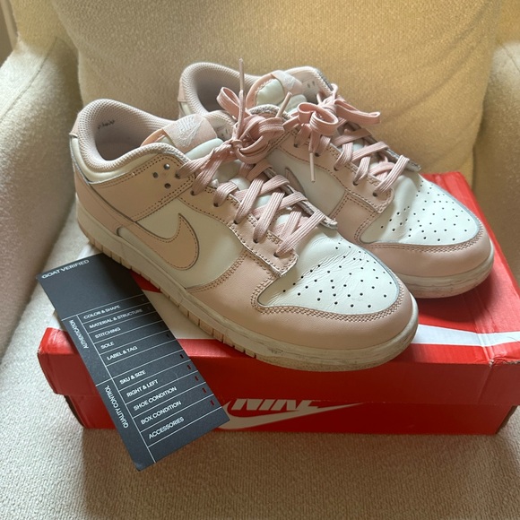 Nike Dunk Low ‘Orange Pearl’ - Picture 2 of 8